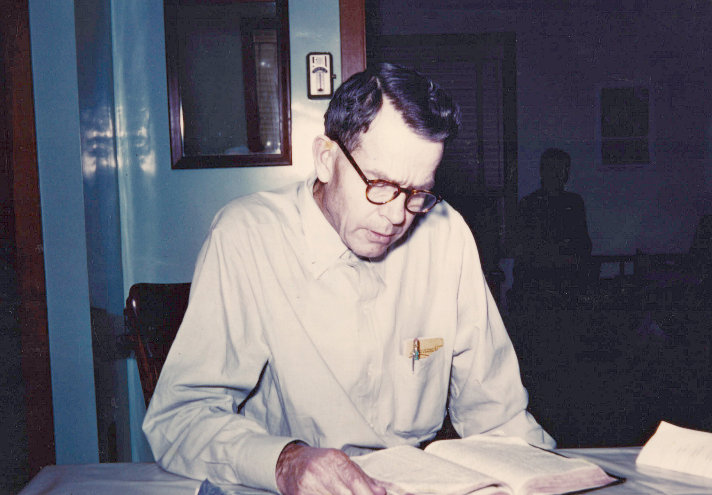 Ira Showalter, Marjorie's father